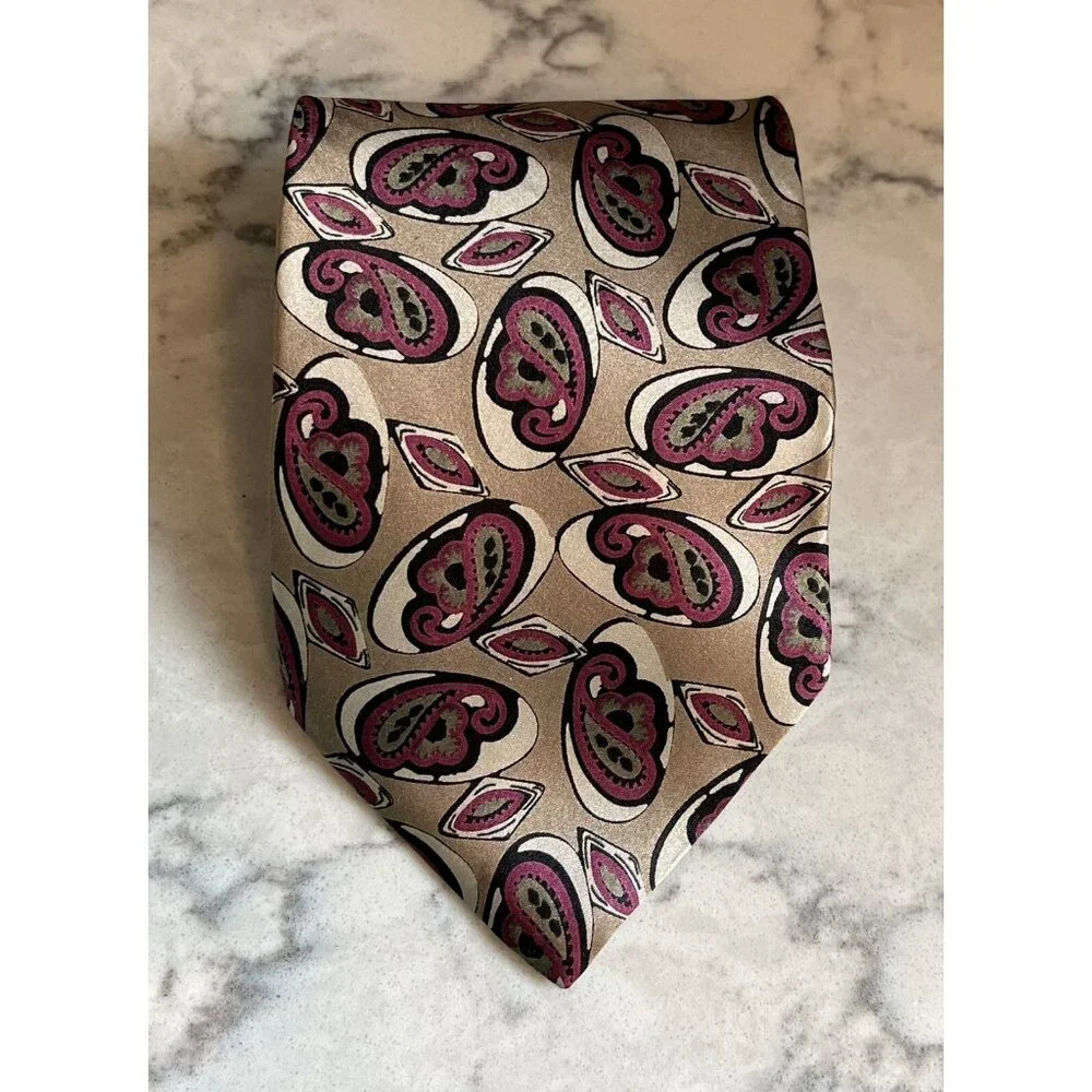 Oscar De La Renta Couture‎ Silk Tie Made In USA Paisley Brown Red Black Green
